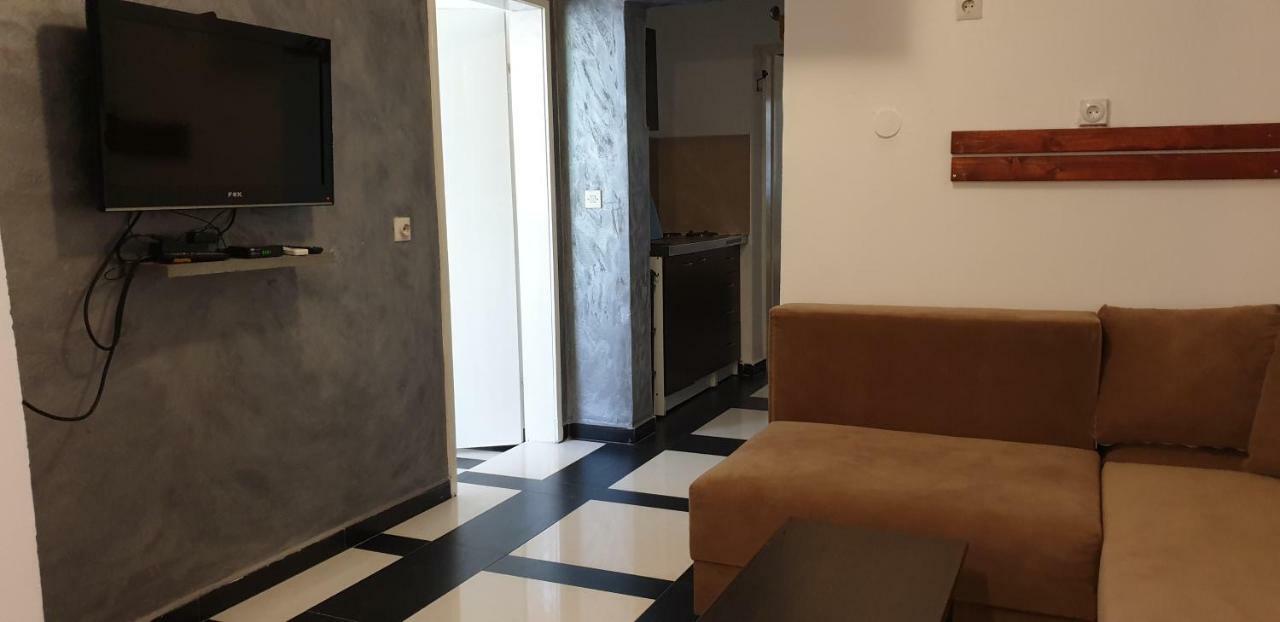 Apartments Prag Ulcinj Exterior photo