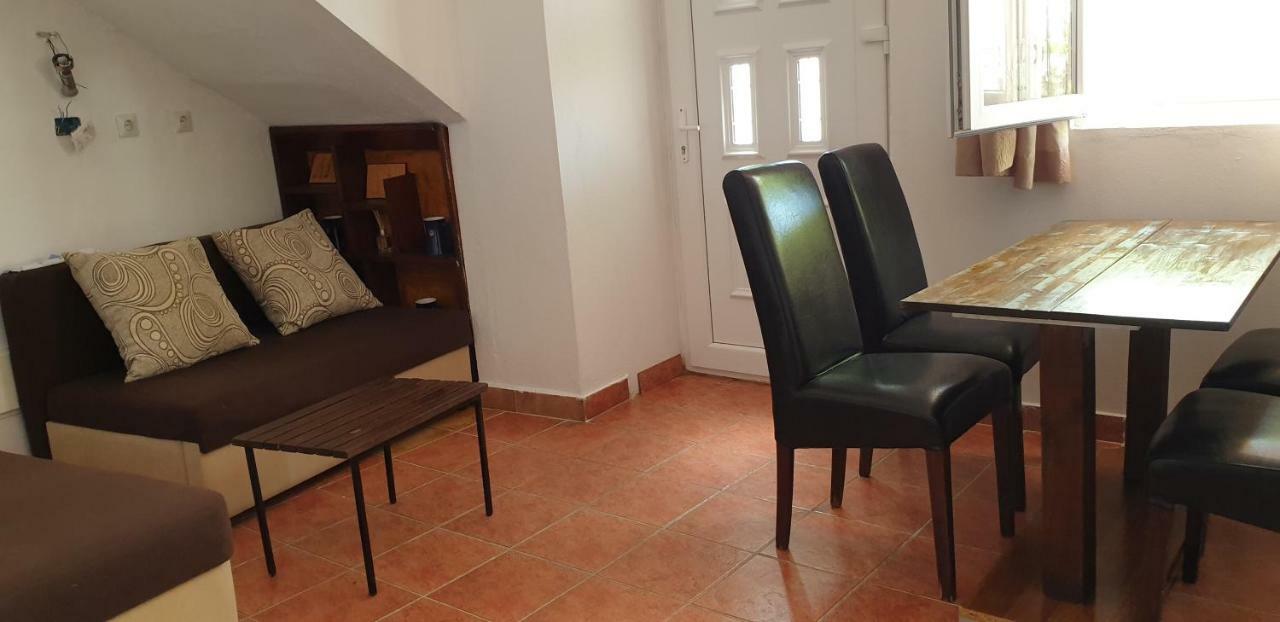 Apartments Prag Ulcinj Exterior photo